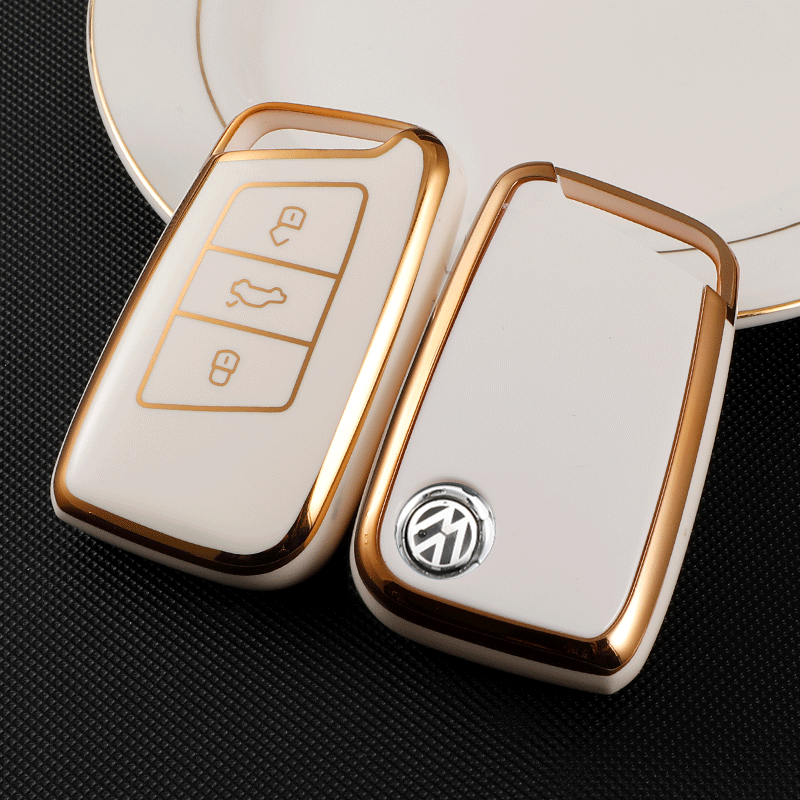 Acto TPU Gold Series Car Key Cover With TPU Gold Key Chain For Skoda Jetta