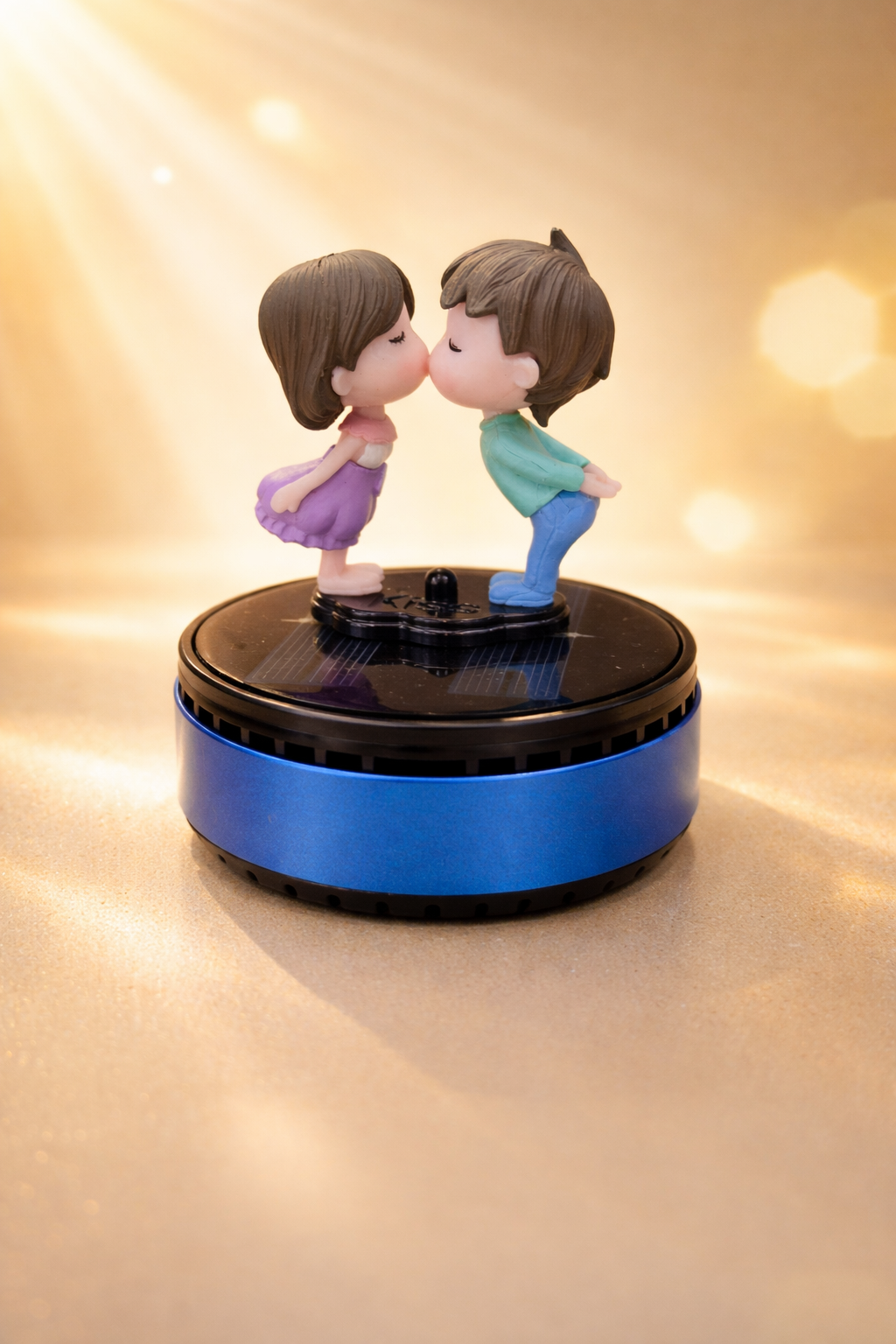 Acto Solar Powered Rotating Kissing KS01 Couple Showpiece with Aroma Diffuser Bottle – Romantic Dashboard & Home Decor