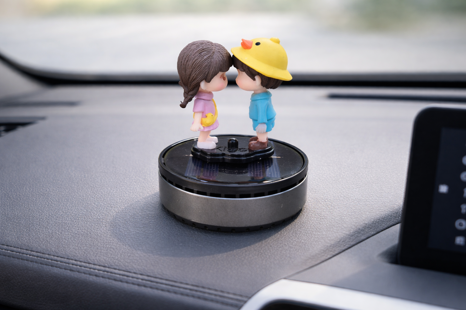 Acto Solar Powered Rotating Fourhead FH02 Couple Showpiece with Aroma Diffuser Bottle – Romantic Dashboard & Home Decor