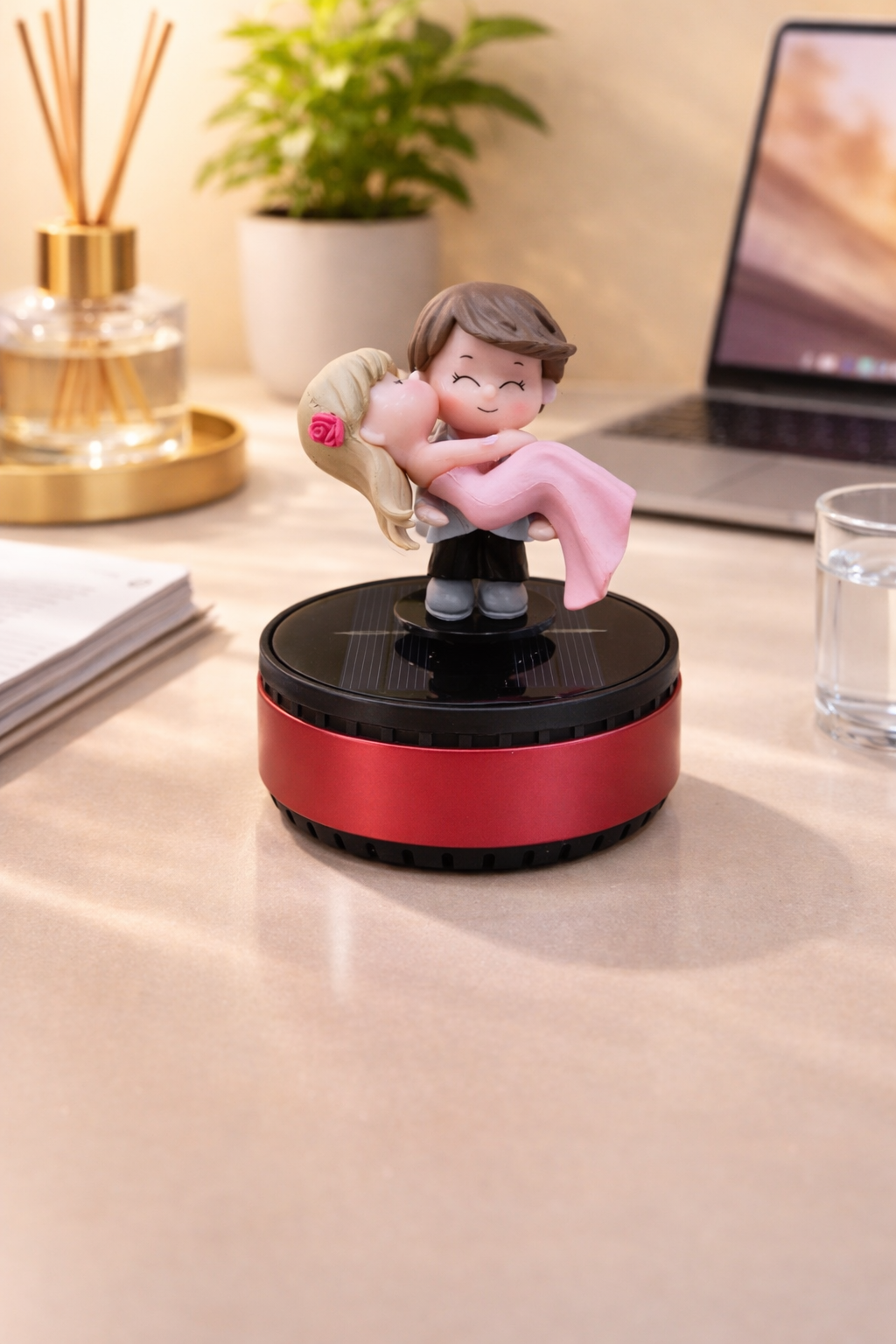 Acto Solar Powered Rotating Kissing KS04 Couple Showpiece with Aroma Diffuser Bottle – Romantic Dashboard & Home Decor