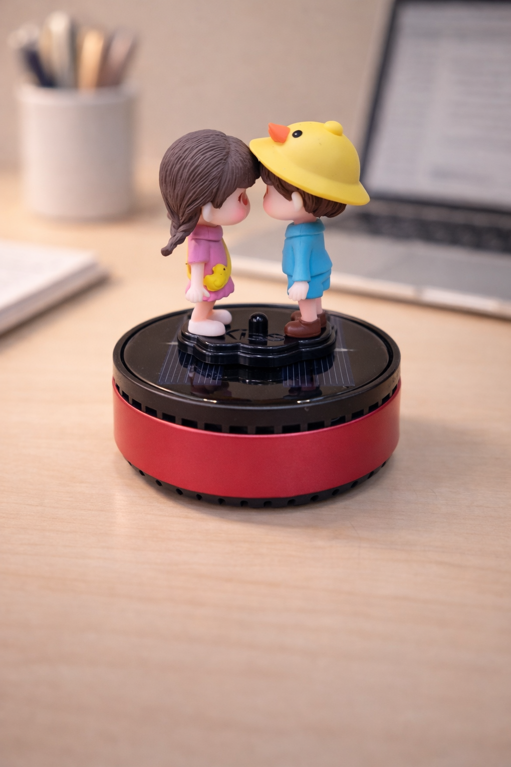 Acto Solar Powered Rotating Fourhead FH02 Couple Showpiece with Aroma Diffuser Bottle – Romantic Dashboard & Home Decor