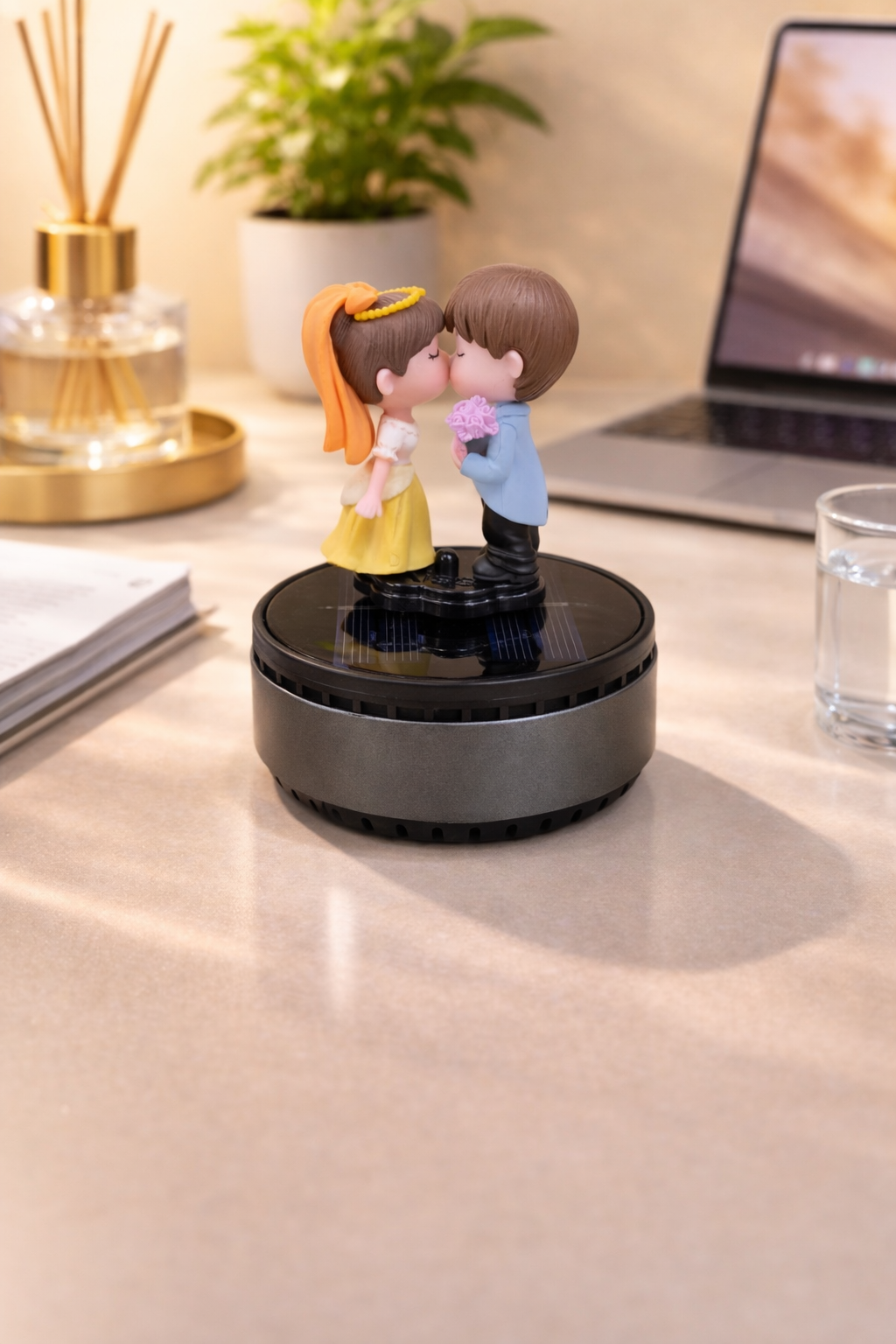 Acto Solar Powered Rotating Kissing KS03 Couple Showpiece with Aroma Diffuser Bottle – Romantic Dashboard & Home Decor