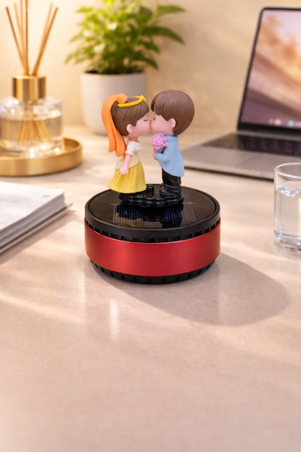 Acto Solar Powered Rotating Kissing KS03 Couple Showpiece with Aroma Diffuser Bottle – Romantic Dashboard & Home Decor