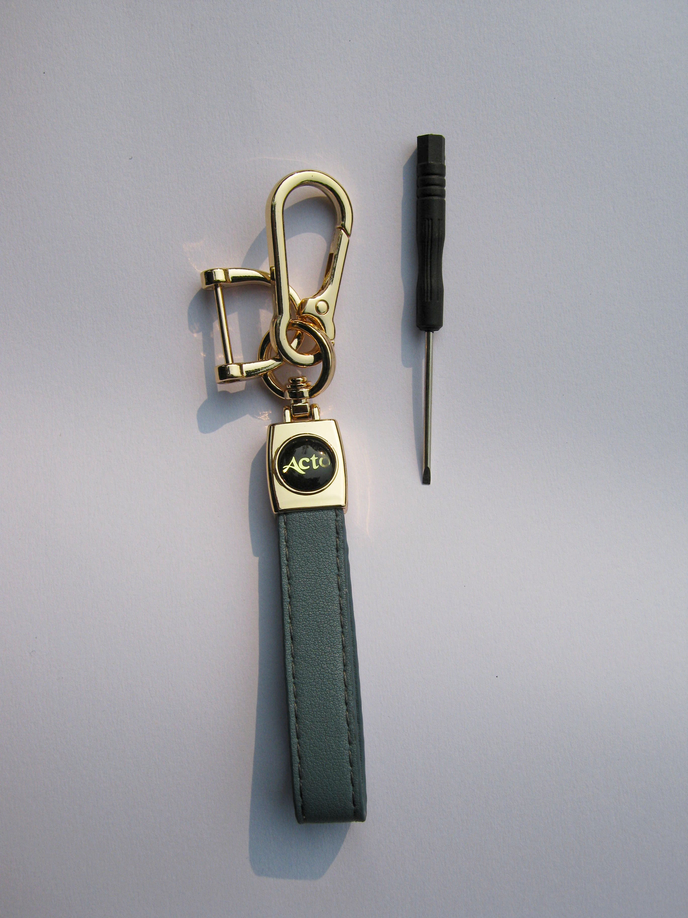 Acto Car Key Cover TPU Leather Grain With Key Chain For Skoda Passat