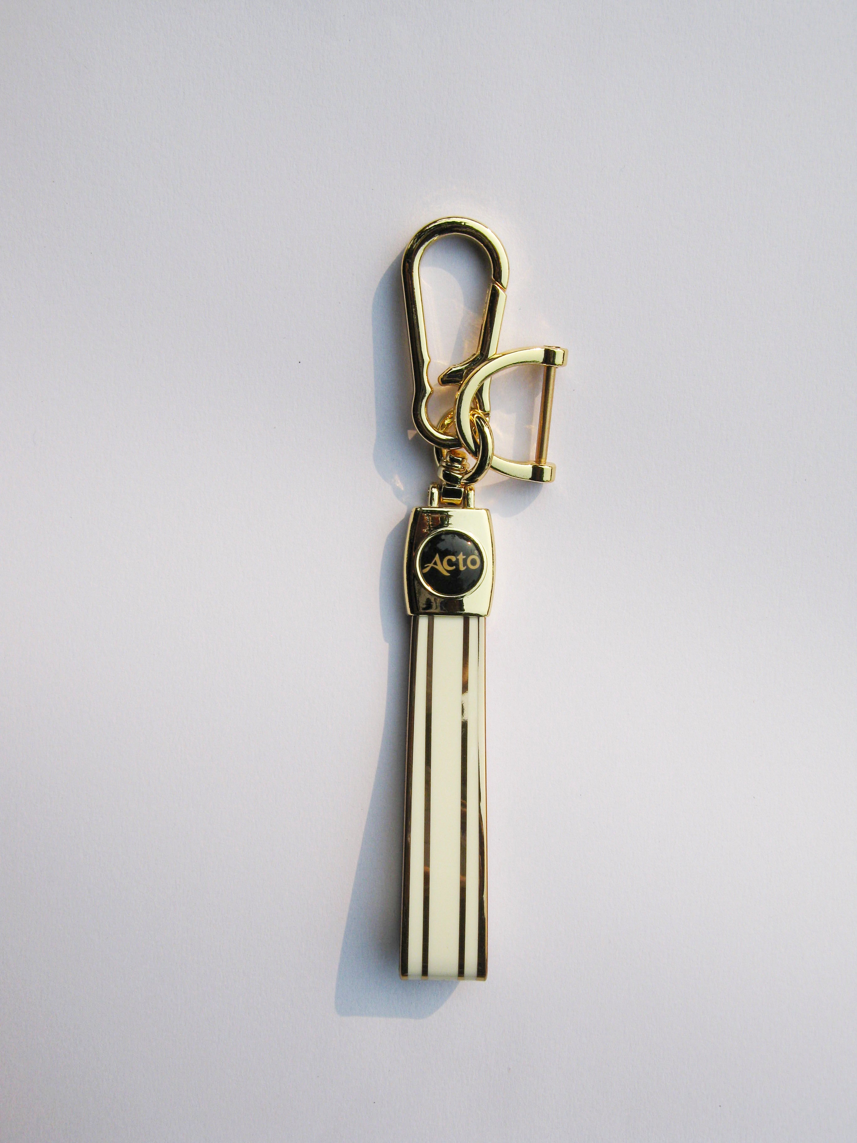 Acto TPU Gold Series Car Key Cover With TPU Gold Key Chain For Toyota Camry